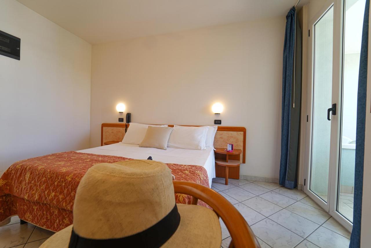 Dasamo Hotel